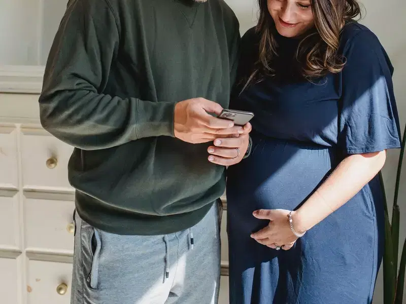 Quando a grávida pode ser afastada do emprego na Pandemia de acordo com a nova Lei 14.151/21?