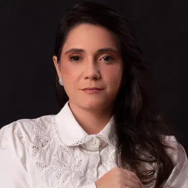 LETÍCIA DE ALMEIDA BARROS