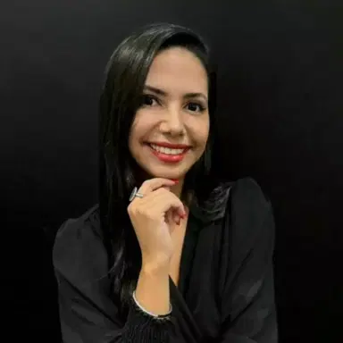 Nathalia Junqueira 