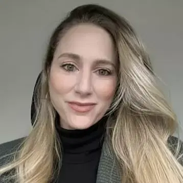 Sabrina Garcia L. S. Ciminelli 