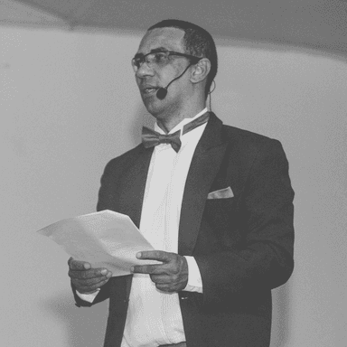 lucio furtado carvalho