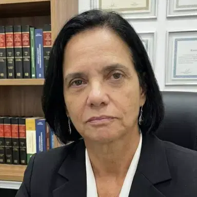Elisabete Nogueira