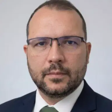 Dr. Felipe Escarlate