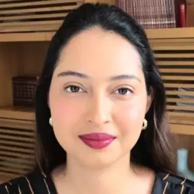 Alejandra Castillo