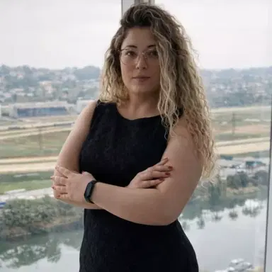 Thaís Saraiva 