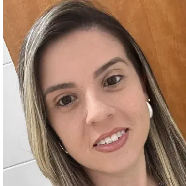 Lorena Queiroz