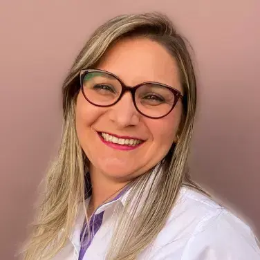 Poliana Lourenço 