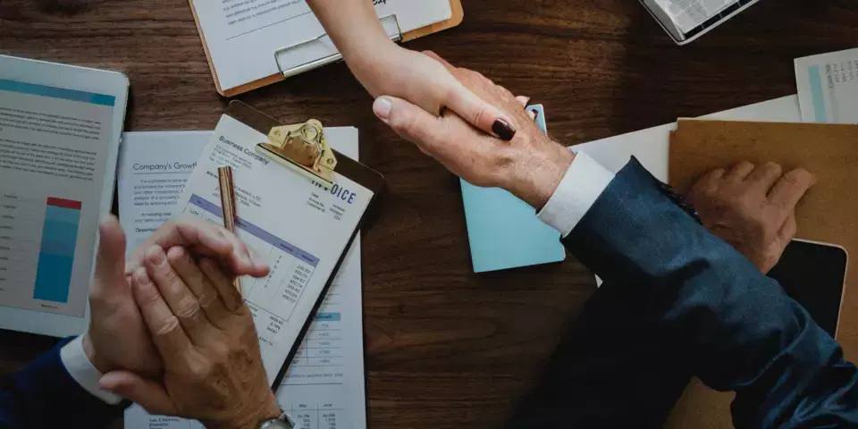 Posso fazer acordo para terminar meu contrato de trabalho?