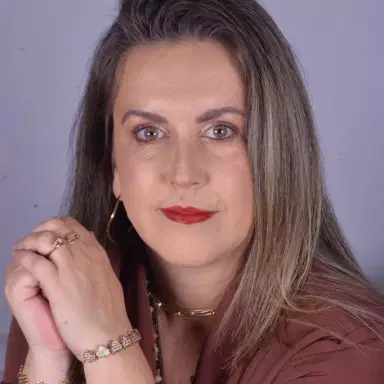Cynthia R S Cruz