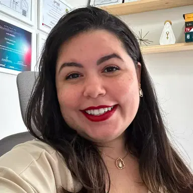 Thatiany de Castro Dias