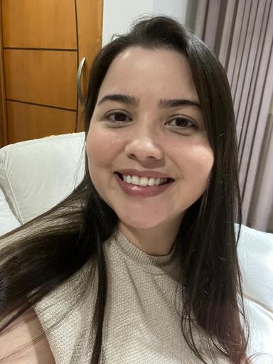 LARISSA  LESSA