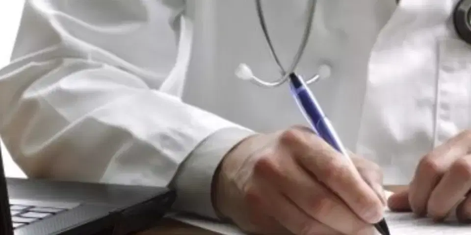 Prazo para entrega de atestados ao empregador