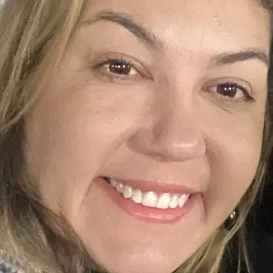 Karen Schmalz Tatim de Oliveira