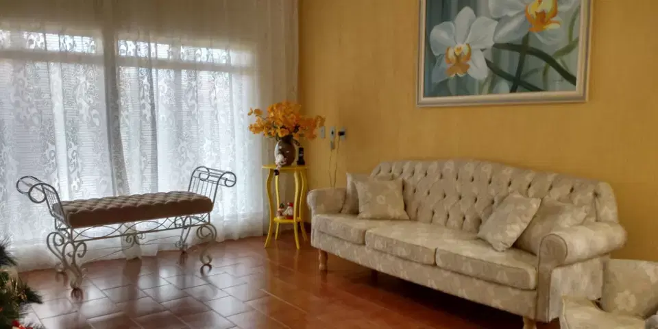 Cuidados necessários no contrato de compra e venda de imóvel porque eu devo contratar um profissional adequado neste ato.