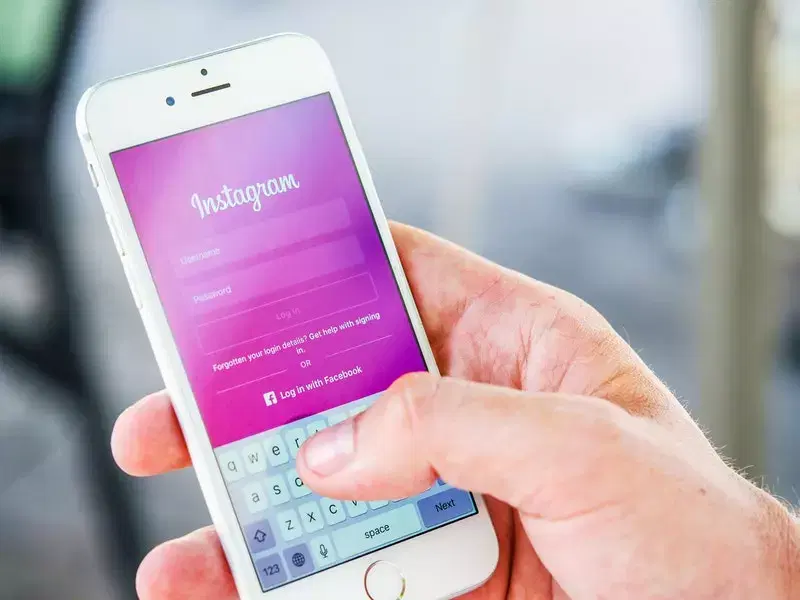 Novo golpe do instagram: a venda de produtos falsos
