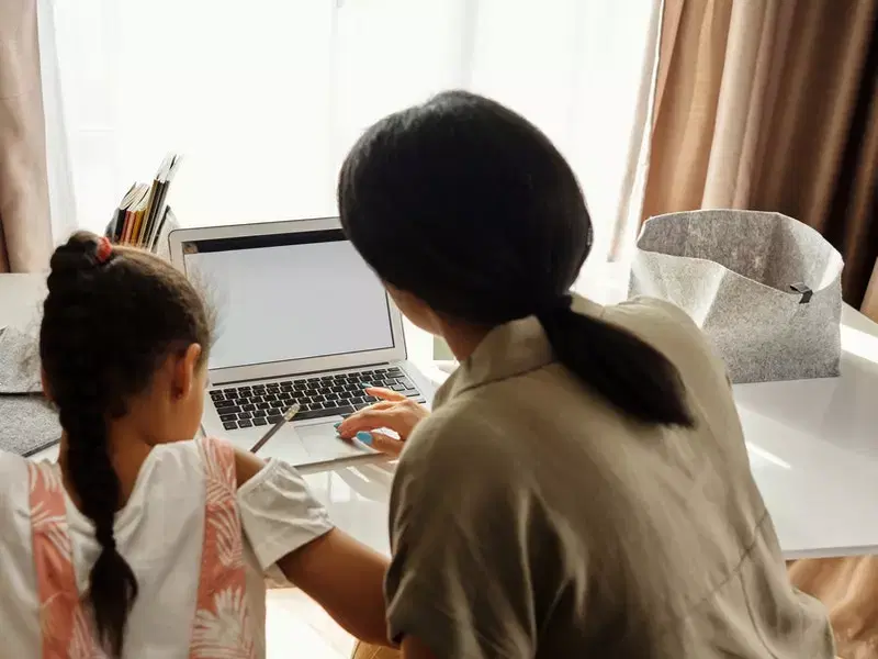 Mãe não deixa o pai ver o filho, o que fazer!?