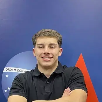 Lucas Linhares 