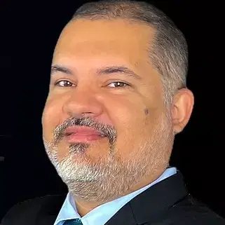 Dr. Raphael Monteiro