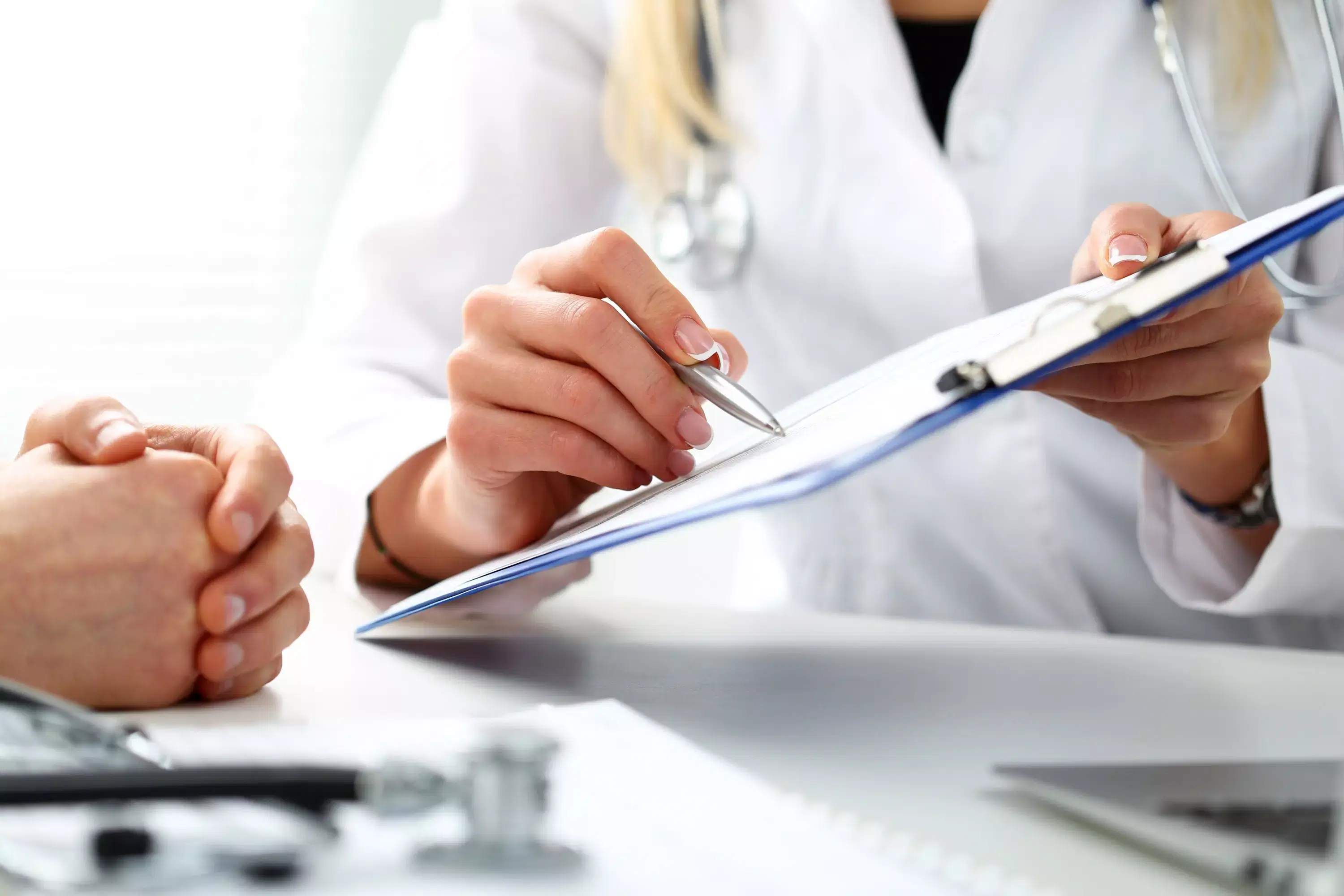 Negativa de tratamento e medicamentos por plano de saúde: O que fazer?